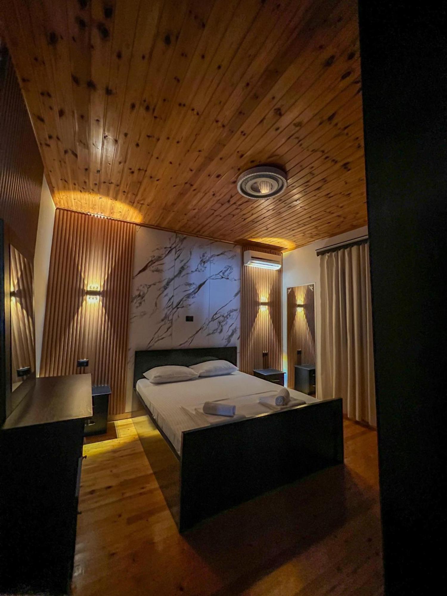 Serenity Apartments 卡萨米尔 外观 照片