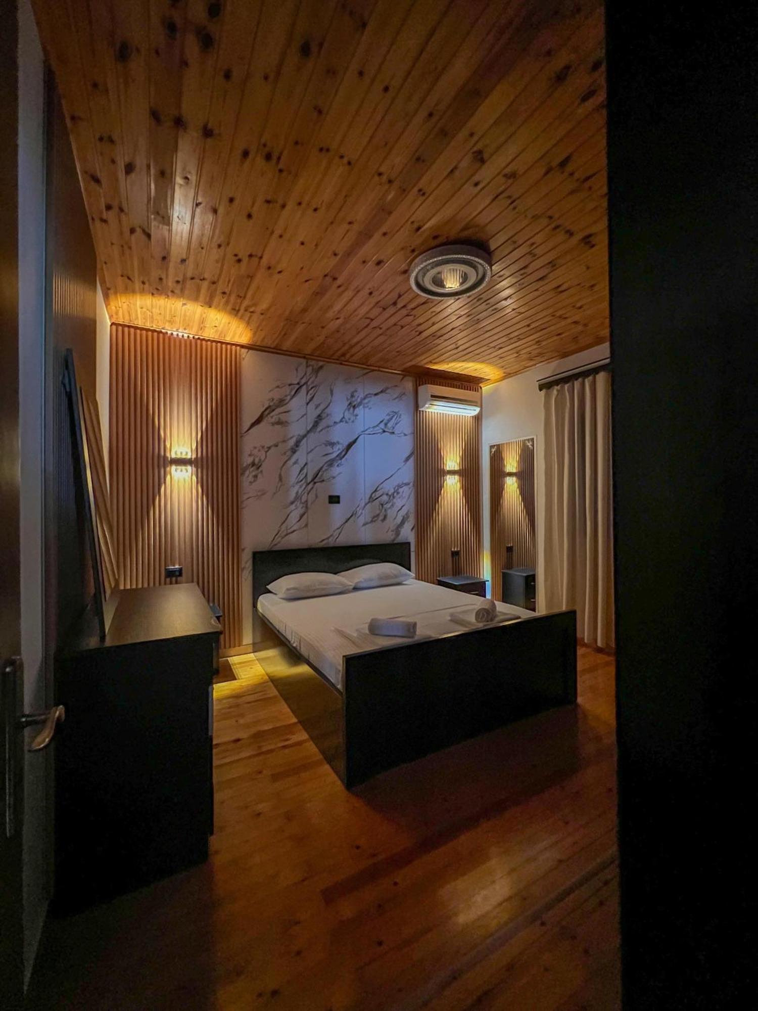 Serenity Apartments 卡萨米尔 外观 照片