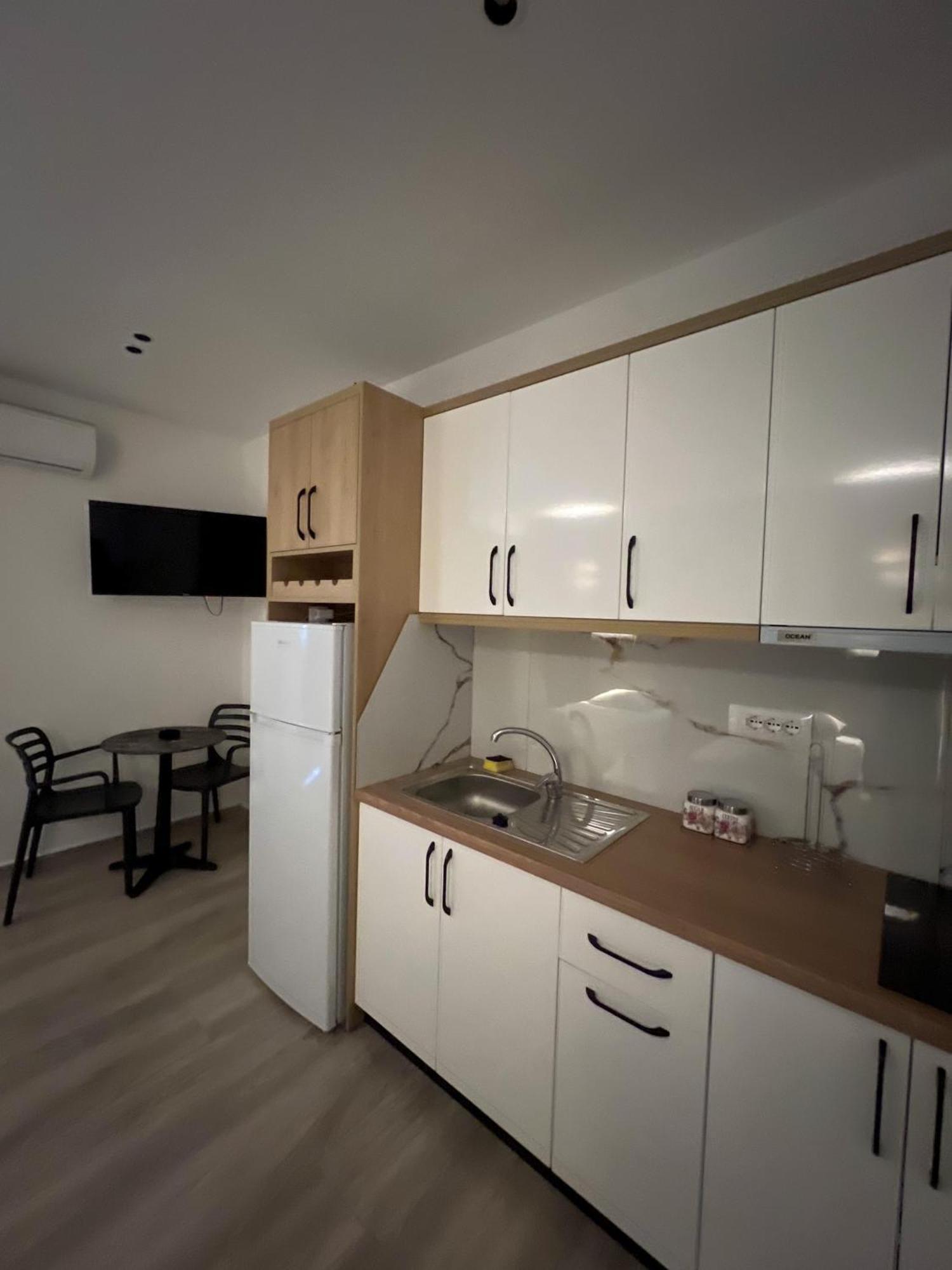 Serenity Apartments 卡萨米尔 外观 照片