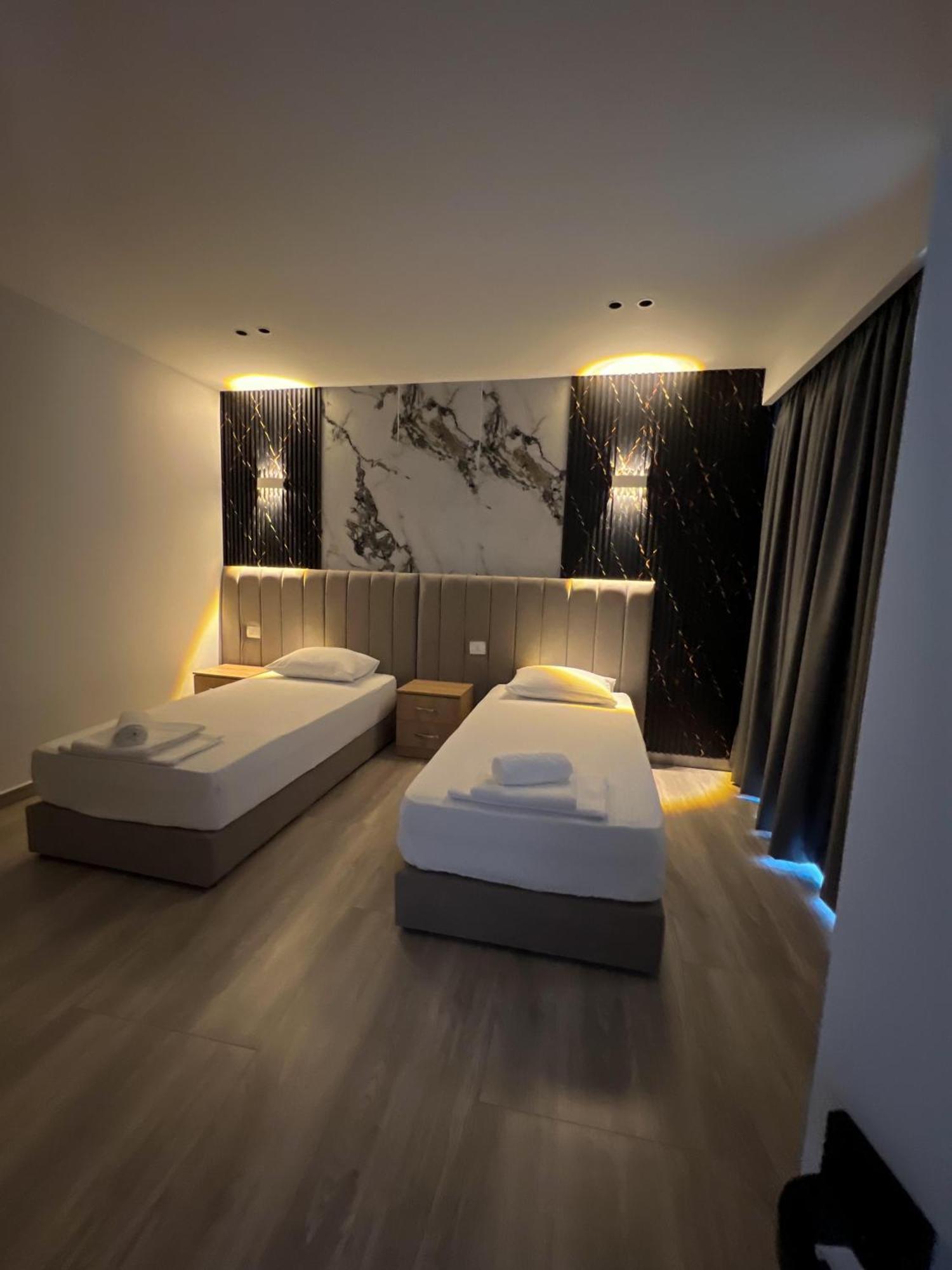 Serenity Apartments 卡萨米尔 外观 照片
